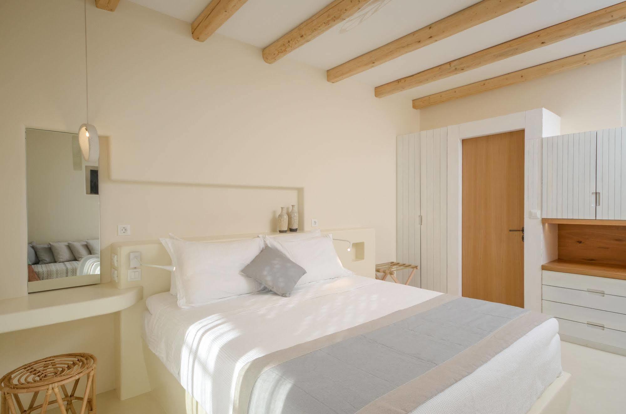 Antony Suites And Residences (Adults Only) Naxos City Exterior photo
