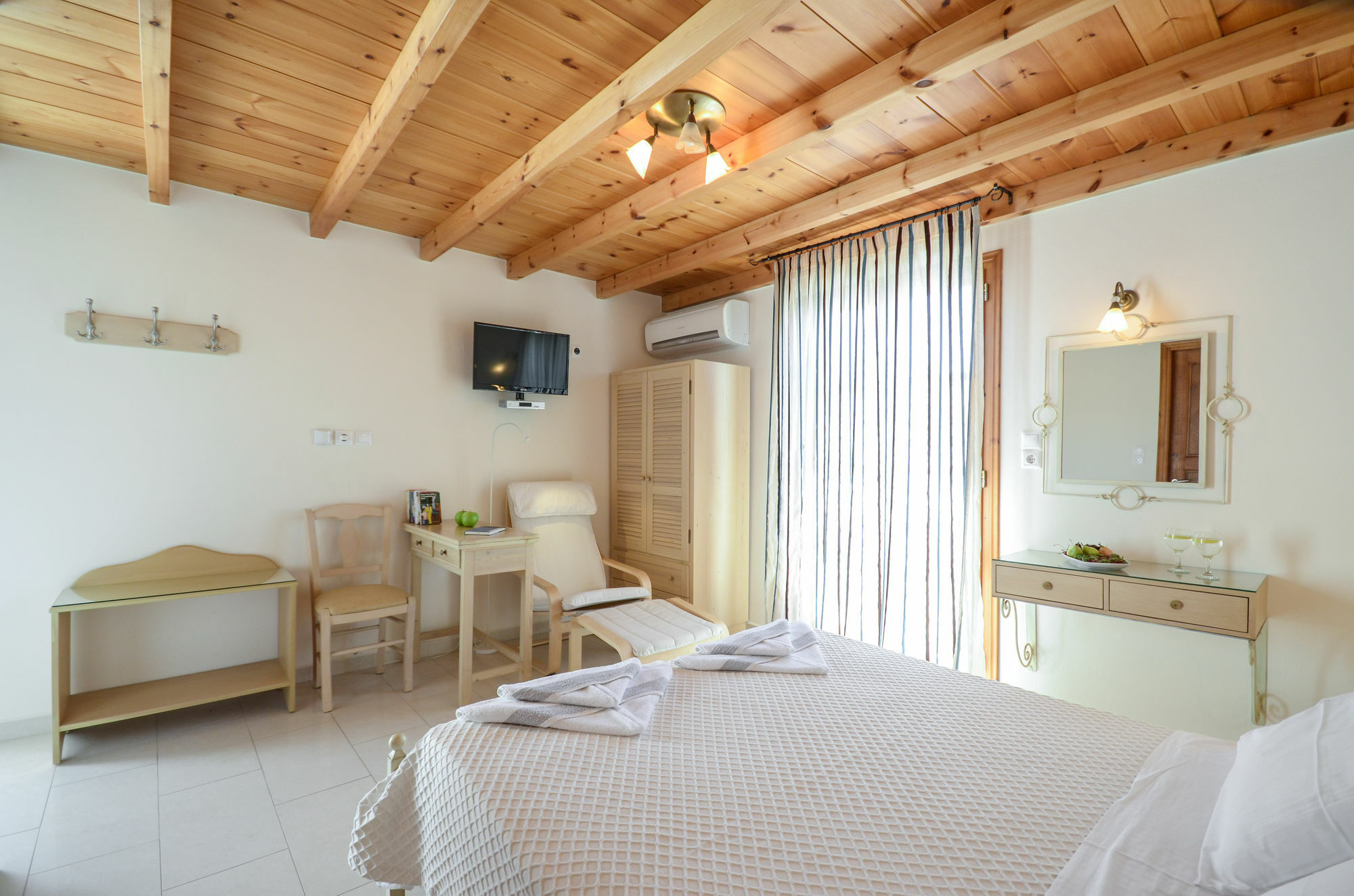 Antony Suites And Residences (Adults Only) Naxos City Exterior photo
